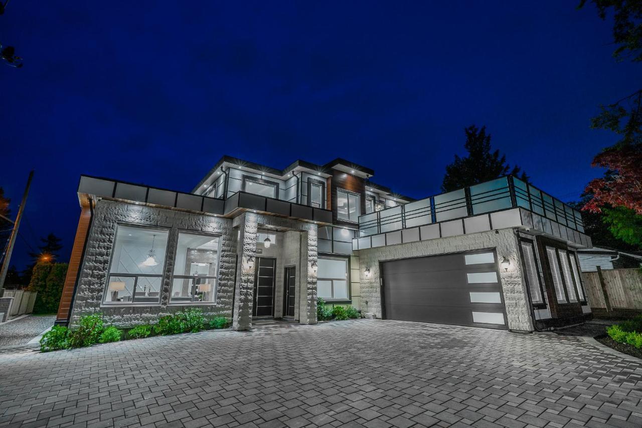 Sun Suite Surrey Bagian luar foto